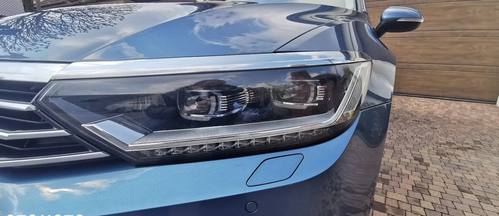 Volkswagen Passat cena 57900 przebieg: 240000, rok produkcji 2018 z Kutno małe 154